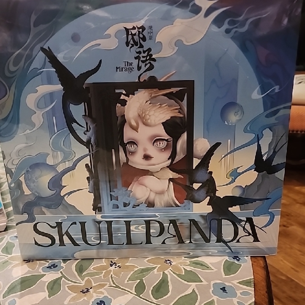 Skullpanda The Mirage Collectible Figure – Blue NEW NEVER OPENED.